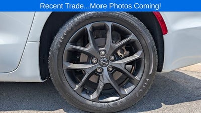 2021 Chrysler Pacifica Touring L AWD