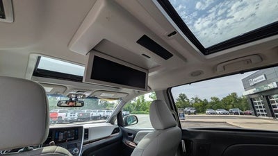 2017 Toyota Sienna Limited 7 Passenger